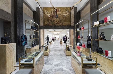 versace shop melbourne